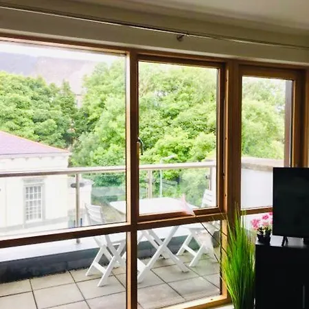 Courthouse View Penthouse 1 Apartament