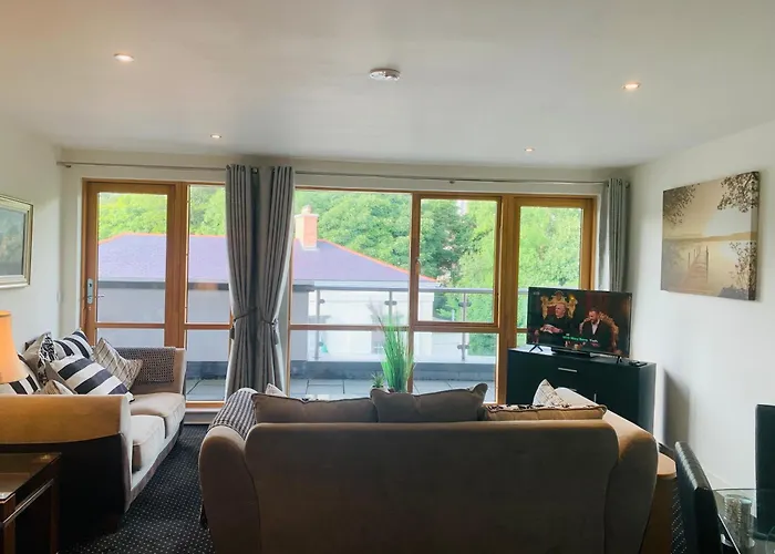 Courthouse View Penthouse 1 Apartment